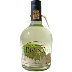 Divino with Captive Pear (750 ml)